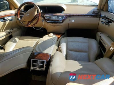Zdjęcie 8 z 11 samochodu: 2013 MERCEDES-BENZ S 550 VIN:WDDNG7DB8DA498007 - miniatura