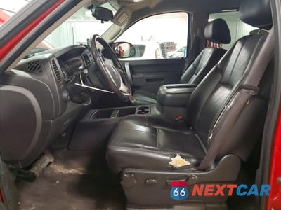 Zdjęcie 7 z 12 samochodu: 2010 GMC SIERRA K1500 SLE VIN:3GTRKVE39AG186992 - miniatura