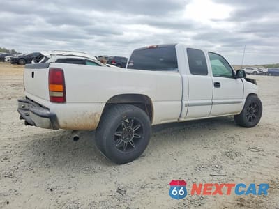 Trzecie zdjęcie samochodu z tyłu: 2001 GMC NEW SIERRA C1500 VIN:2GTEC19T111177310 - miniatura