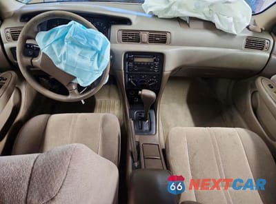 Zdjęcie 8 z 12 samochodu: 2001 TOYOTA CAMRY LE VIN:4T1BG22K91U819903 - miniatura