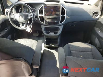 Zdjęcie 8 z 13 samochodu: 2019 MERCEDES BENZ METRIS VIN:WD4PG2EE9K3575294 - miniatura