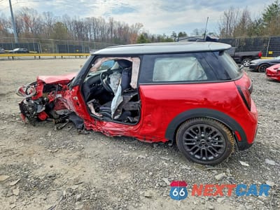 Drugie zdjęcie samochodu z przodu: 2025 MINI COOPER BASE VIN:WMW13GD00S2W91887 - miniatura