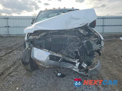 Piąte zdjęcie samochodu w środku: 2005 FORD F250 SUPER DUTY VIN:1FTSW21PX5EA13072 - miniatura