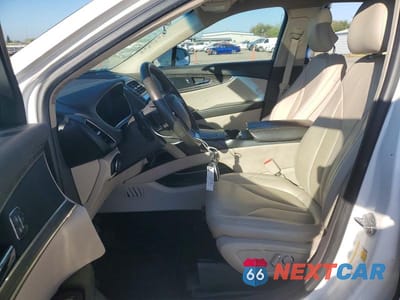 Zdjęcie 7 z 12 samochodu: 2019 LINCOLN NAUTILUS SELECT VIN:2LMPJ6K93KBL24815 - miniatura