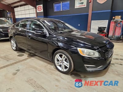 Czwarte zdjęcie samochodu z boku: 2015 VOLVO S60 PREMIER VIN:YV126MFK8F2364472 - miniatura