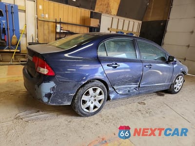 Trzecie zdjęcie samochodu z tyłu: 2010 HONDA CIVIC LX VIN:2HGFA1F57AH561293 - miniatura