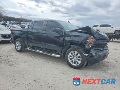 Czwarte zdjęcie samochodu z boku: 2023 CHEVROLET SILVERADO K1500 CUSTOM VIN:1GCPDBEK2PZ114127 - miniatura