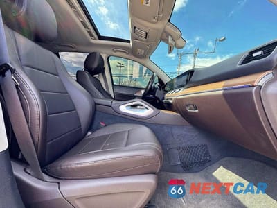 Piąte zdjęcie samochodu w środku: 2020 MERCEDES-BENZ GLE 350 4MATIC VIN:4JGFB4KBXLA010412 - miniatura