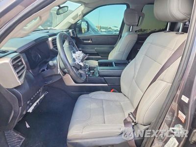 Zdjęcie 7 z 12 samochodu: 2024 TOYOTA TUNDRA DOUBLE CAB SR VIN:5TFLA5DA9RX177953 - miniatura
