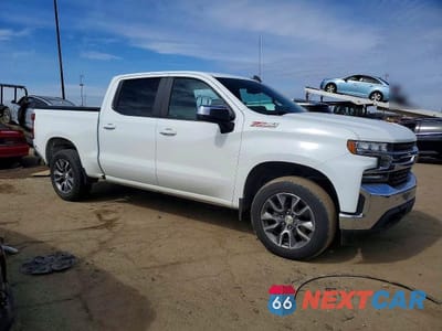 Czwarte zdjęcie samochodu z boku: 2021 CHEVROLET SILVERADO K1500 LT VIN:3GCUYDED6MG139578 - miniatura