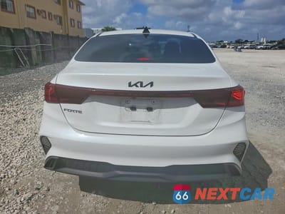Zdjęcie 6 z 13 samochodu: 2023 KIA FORTE LXS VIN:3KPF24AD7PE573427 - miniatura