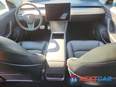 Zdjęcie 8 z 12 samochodu: 2023 TESLA MODEL 3 VIN:5YJ3E1EC1PF507217 - miniatura