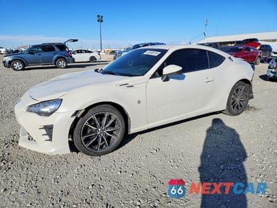 2017 TOYOTA 86 BASE JF1ZNAA10H8704370 - główne zdjęcie licytacji z USA - miniatura