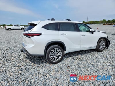 Trzecie zdjęcie samochodu z tyłu: 2025 TOYOTA HIGHLANDER HYBRID PLATINUM VIN:5TDEBRCH3SS688078 - miniatura