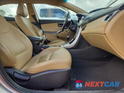 Zdjęcie 7 z 12 samochodu: 2012 HYUNDAI ELANTRA LIMITED VIN:5NPDH4AE1CH117654 - miniatura