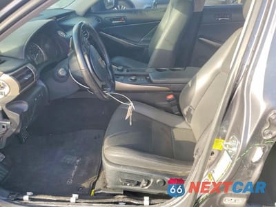 Zdjęcie 7 z 12 samochodu: 2016 LEXUS IS 200T BASE VIN:JTHBA1D28G5019446 - miniatura