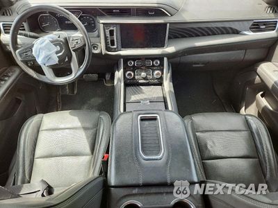 Zdjęcie 8 z 14 samochodu: 2021 GMC YUKON XL DENALI VIN:1GKS2JKT1MR299052 - miniatura