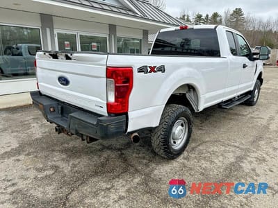 Czwarte zdjęcie samochodu z boku: 2018 FORD F250 SUPER DUTY VIN:1FT7X2B64JEB92311 - miniatura
