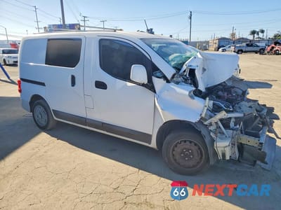 Czwarte zdjęcie samochodu z boku: 2015 NISSAN NV200 SV VIN:3N6CM0KN6FK728673 - miniatura