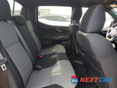 Zdjęcie 10 z 12 samochodu: 2023 TOYOTA TACOMA TRD OFF-ROAD VIN:3TMCZ5AN0PM577516 - miniatura