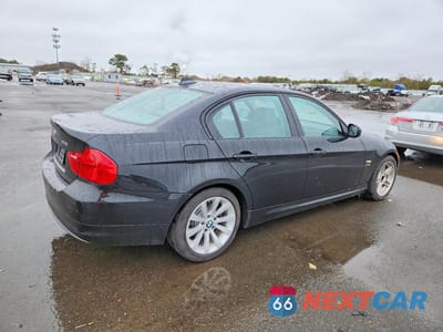 Trzecie zdjęcie samochodu z tyłu: 2011 BMW 328 XI SULEV VIN:WBAPK5C59BA656351 - miniatura