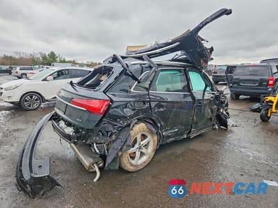 Trzecie zdjęcie samochodu z tyłu: 2025 AUDI Q5 PREMIUM 40 VIN:WA1ABAFY0S2033924 - miniatura