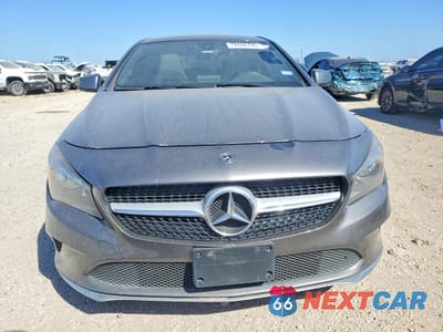 Piąte zdjęcie samochodu w środku: 2019 MERCEDES-BENZ CLA 250 VIN:WDDSJ4EB8KN736817 - miniatura