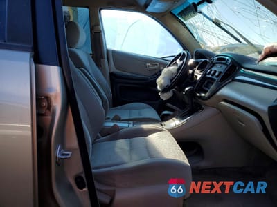 Zdjęcie 7 z 13 samochodu: 2003 TOYOTA HIGHLANDER BASE VIN:JTEGF21A930120184 - miniatura