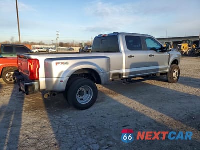 Trzecie zdjęcie samochodu z tyłu: 2024 FORD F350 SUPER DUTY VIN:1FT8W3DT9REC88639 - miniatura