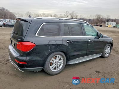 Trzecie zdjęcie samochodu z tyłu: 2015 MERCEDES-BENZ GL 450 4MATIC VIN:4JGDF6EE1FA502585 - miniatura