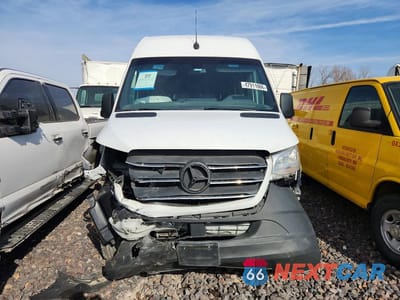 Piąte zdjęcie samochodu w środku: 2024 MERCEDES BENZ SPRINTER 2500 DELIVERY VAN VIN:W1W4NCVY5RT163536 - miniatura