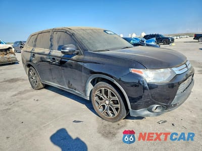 Czwarte zdjęcie samochodu z boku: 2015 MITSUBISHI OUTLANDER GT VIN:JA4JZ4AX0FZ010491 - miniatura