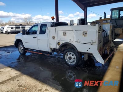 Drugie zdjęcie samochodu z przodu: 2013 CHEVROLET SILVERADO 2500 UTILITY / SERVICE TRUCK VIN:1GC2KVCG1DZ205305 - miniatura