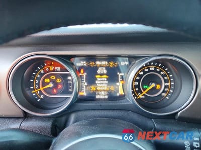 Zdjęcie 9 z 12 samochodu: 2018 JEEP WRANGLER UNLIMITED SPORT VIN:1C4HJXDG2JW223025 - miniatura