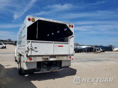 Trzecie zdjęcie samochodu z tyłu: 2015 FORD F650 SUPER DUTY CHIPPER TRUCK VIN:3FRNX6HD7FV643900 - miniatura
