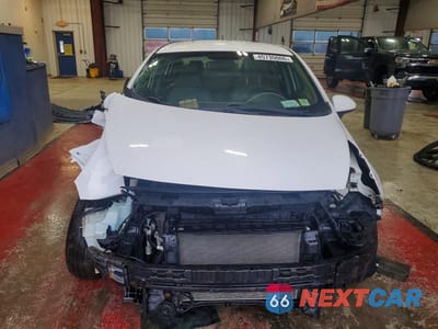 Piąte zdjęcie samochodu w środku: 2017 KIA RIO LX VIN:KNADM4A37H6098780 - miniatura