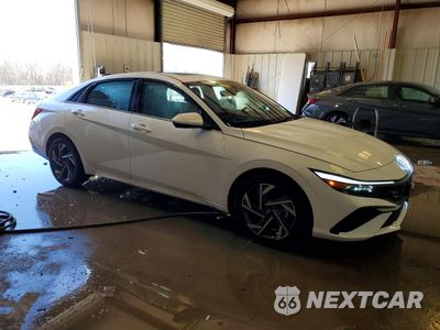 Czwarte zdjęcie samochodu z boku: 2025 HYUNDAI ELANTRA SEL CONVENIENCE VIN:KMHLS4DG9SU038226 - miniatura