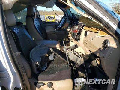 Zdjęcie 7 z 14 samochodu: 2003 FORD EXPEDITION EDDIE BAUER VIN:1FMFU18LX3LC00014 - miniatura