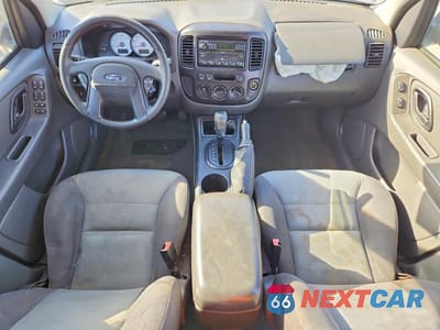 Zdjęcie 8 z 13 samochodu: 2005 FORD ESCAPE XLS VIN:1FMYU02Z65KB16507 - miniatura