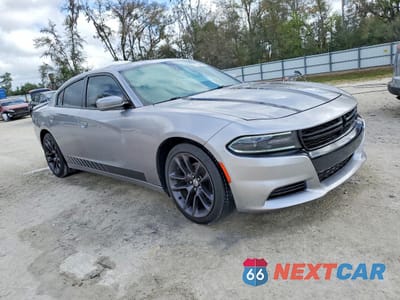 Czwarte zdjęcie samochodu z boku: 2018 DODGE CHARGER SXT VIN:2C3CDXBG6JH173687 - miniatura