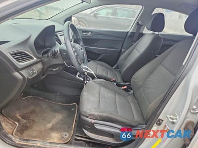 Zdjęcie 7 z 12 samochodu: 2019 HYUNDAI ACCENT SE VIN:3KPC24A37KE060035 - miniatura