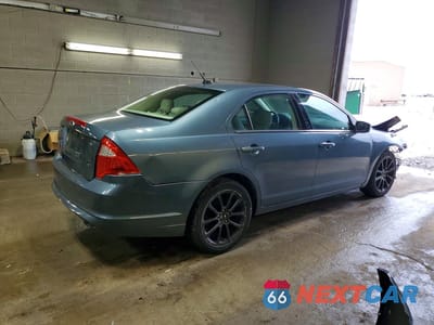 Trzecie zdjęcie samochodu z tyłu: 2012 FORD FUSION SE VIN:3FAHP0HA0CR425711 - miniatura
