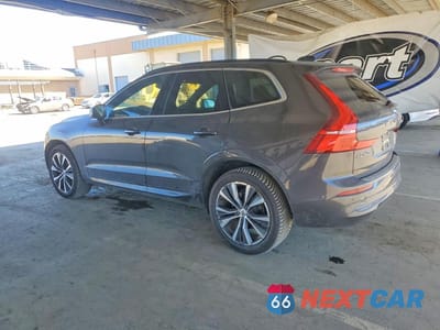 Drugie zdjęcie samochodu z przodu: 2022 VOLVO XC60 B5 MOMENTUM VIN:YV4L12RK3N1050500 - miniatura