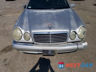 Zdjęcie 11 z 12 samochodu: 1998 MERCEDES-BENZ E 320 VIN:WDBJF65F5WA670342 - miniatura