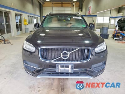 Piąte zdjęcie samochodu w środku: 2016 VOLVO XC90 T6 VIN:YV4A22PKXG1044882 - miniatura