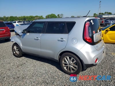 Drugie zdjęcie samochodu z przodu: 2018 KIA SOUL + VIN:KNDJP3A56J7511572 - miniatura