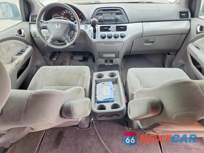 Zdjęcie 8 z 13 samochodu: 2010 HONDA ODYSSEY LX VIN:5FNRL3H22AB015706 - miniatura