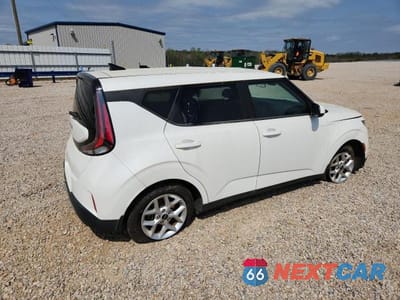 Trzecie zdjęcie samochodu z tyłu: 2023 KIA SOUL LX VIN:KNDJ23AU3P7858078 - miniatura