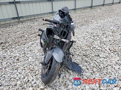 Drugie zdjęcie samochodu z przodu: 2019 KAWASAKI ZX636 K VIN:JKBZXJG17KA002614 - miniatura