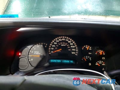 Zdjęcie 9 z 12 samochodu: 2004 GMC NEW SIERRA K1500 VIN:2GTEK19TX41378971 - miniatura